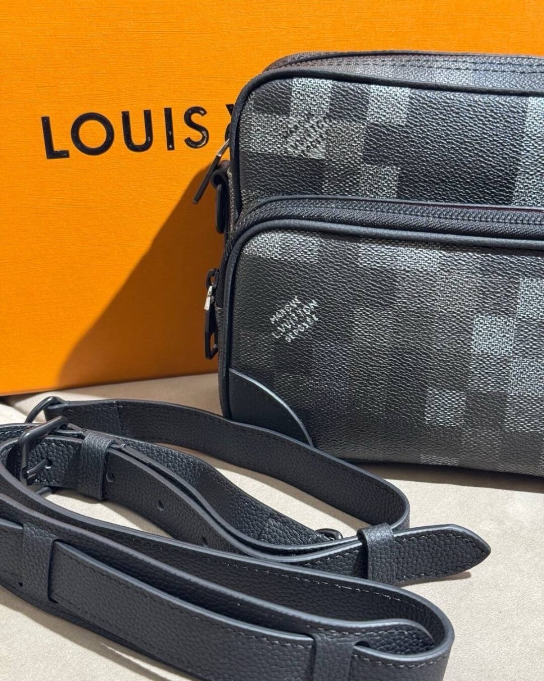 Сумка Louis Vuitton