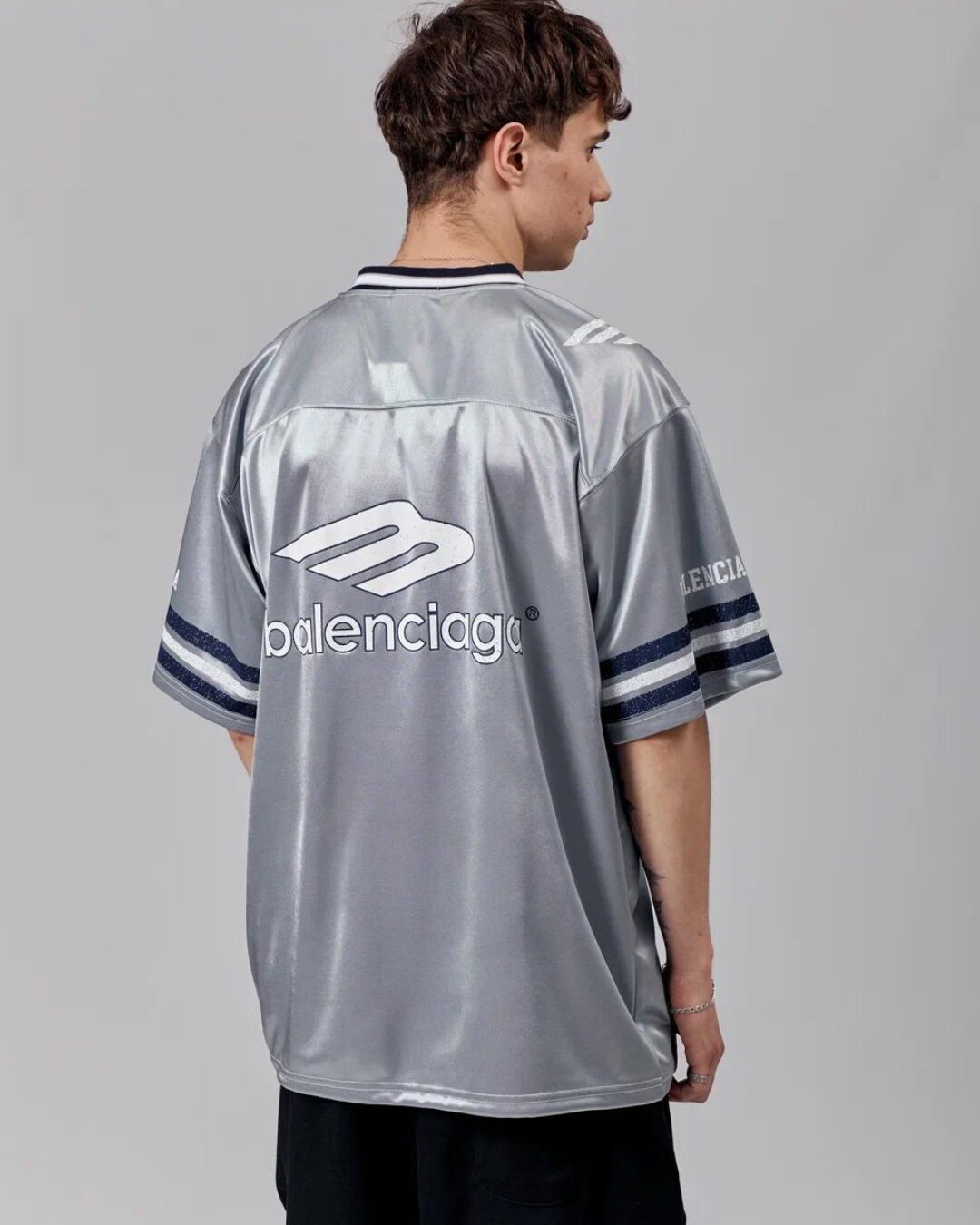 Футболка Balenciaga
