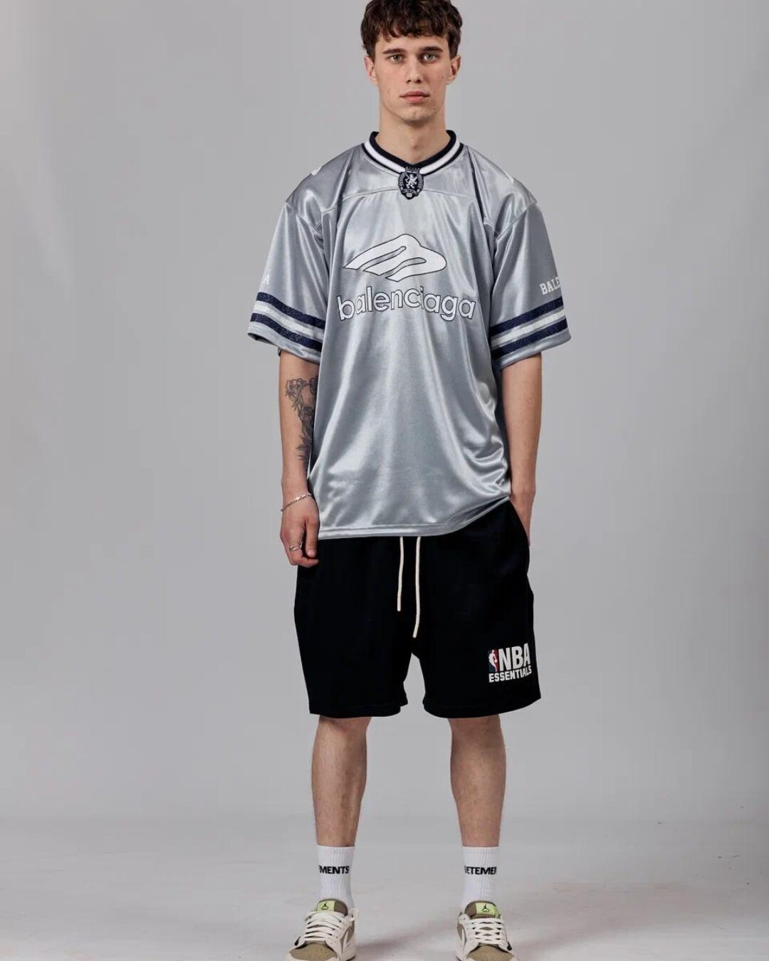 Футболка Balenciaga