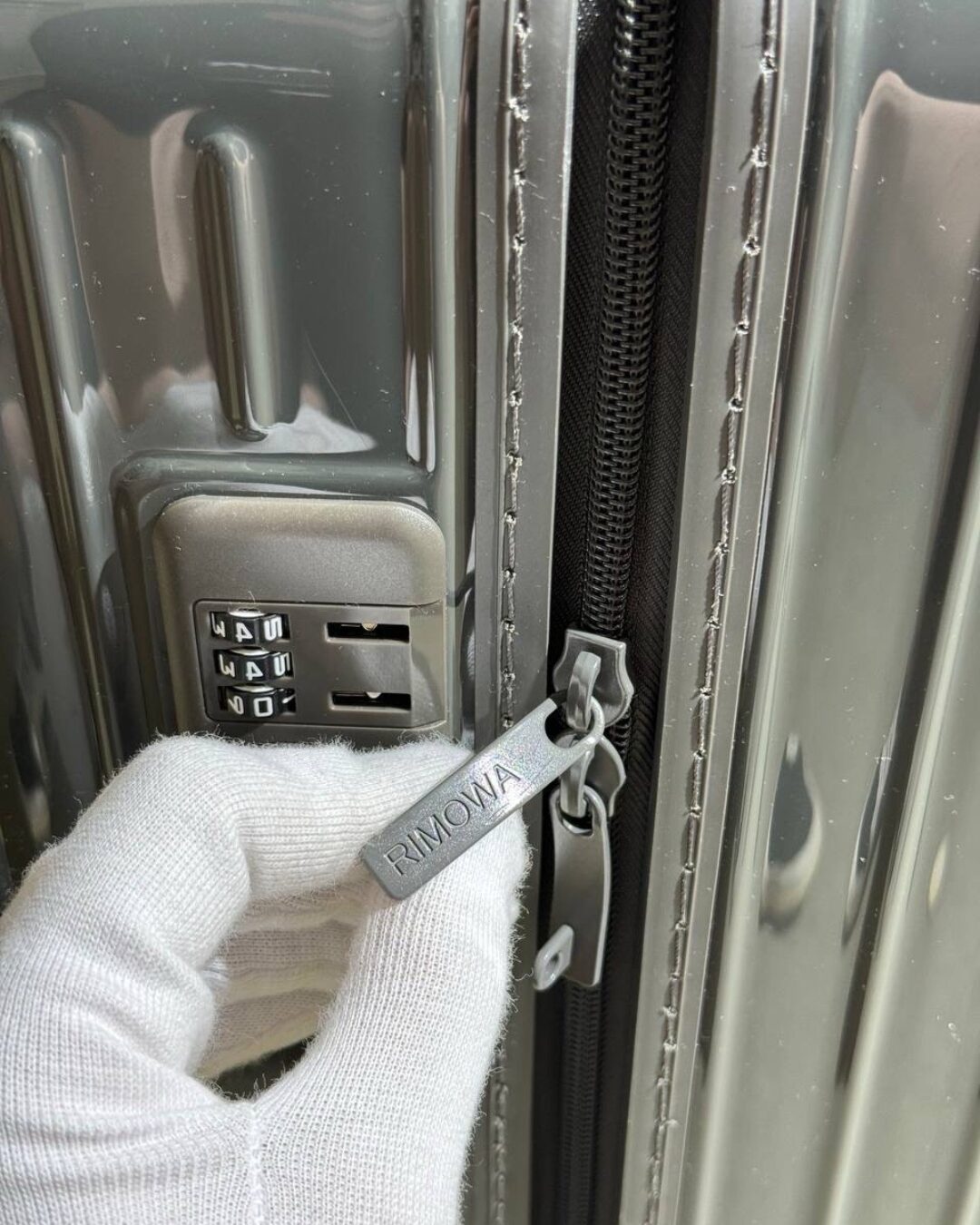 Чемодан Rimowa
