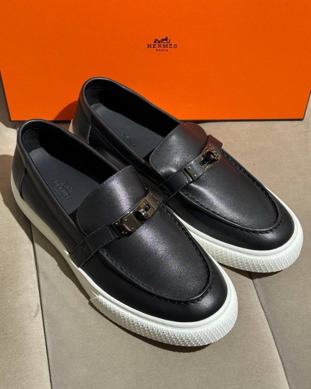 Лоферы Hermes