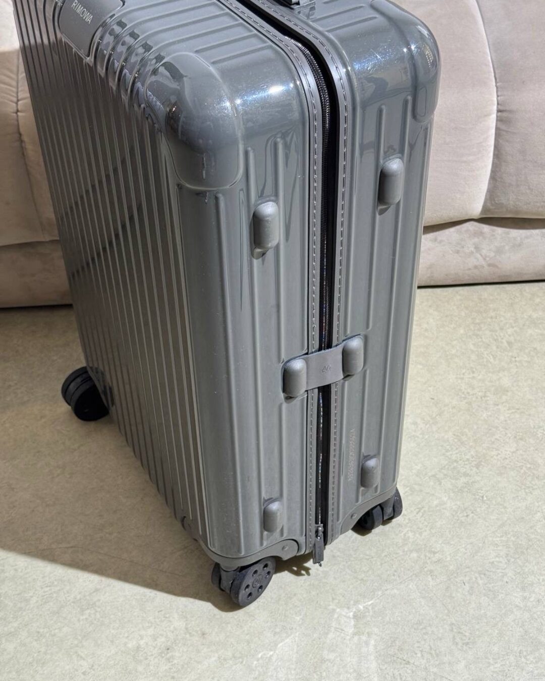 Чемодан Rimowa