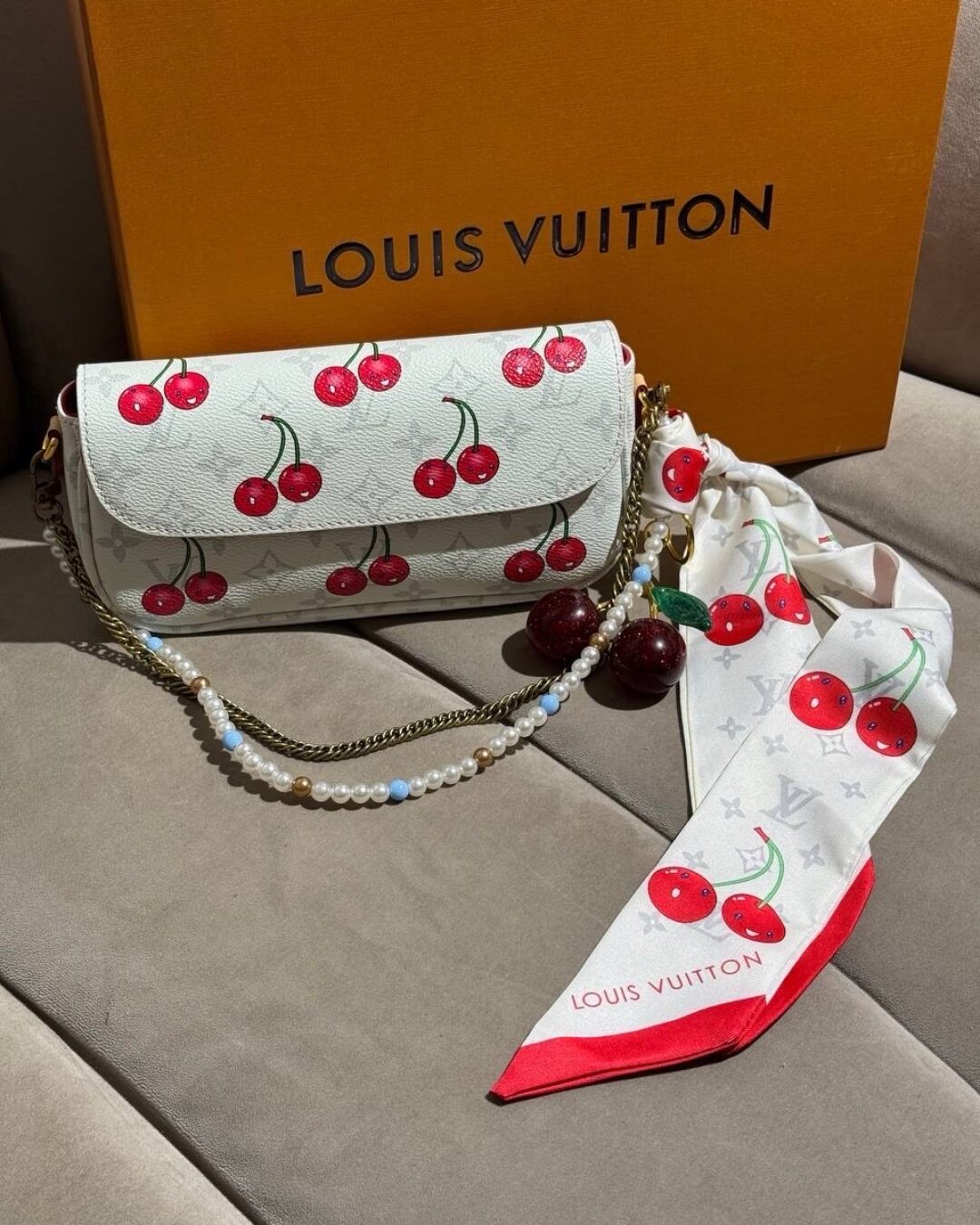 Сумка Louis Vuitton