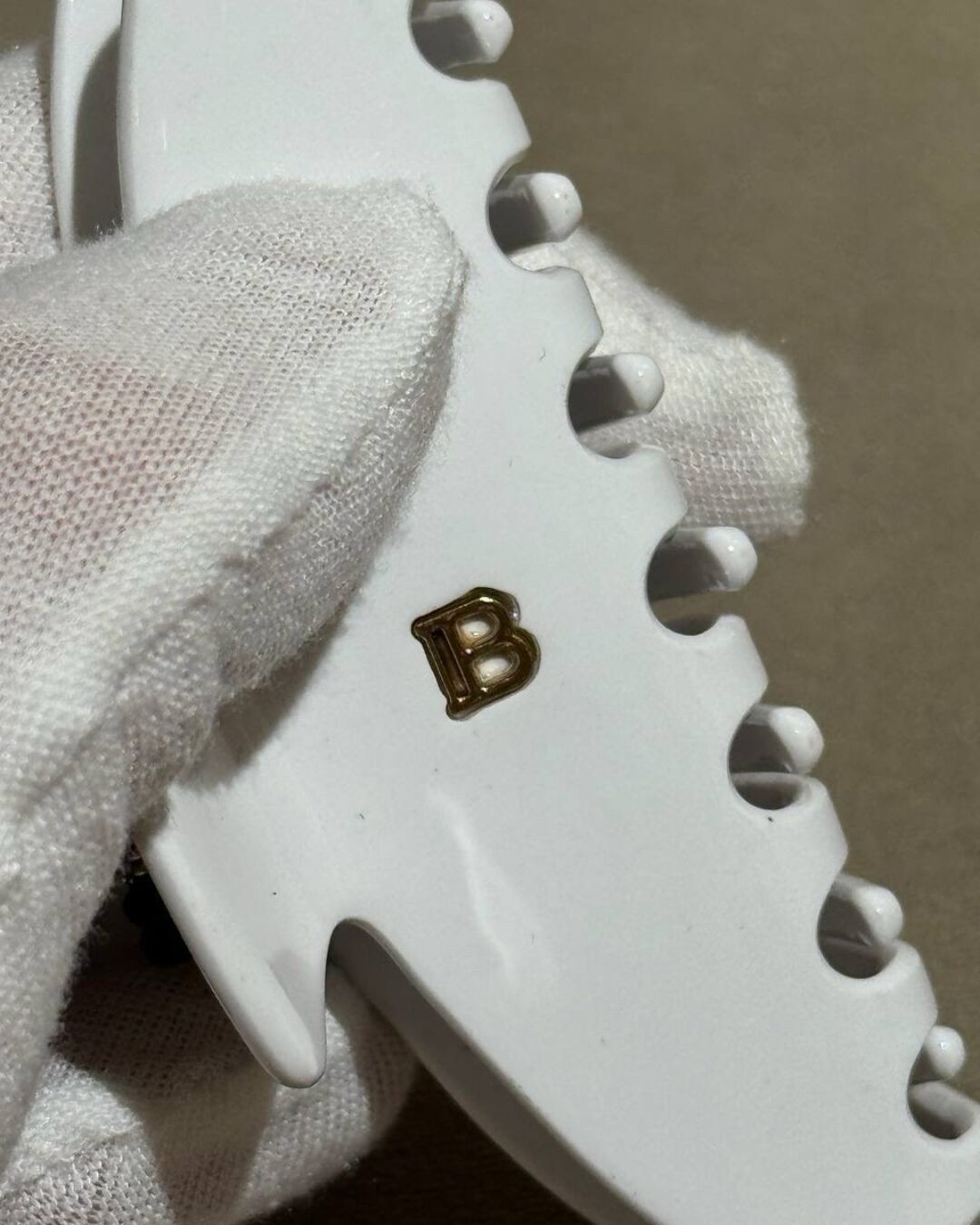 Заколка Balmain
