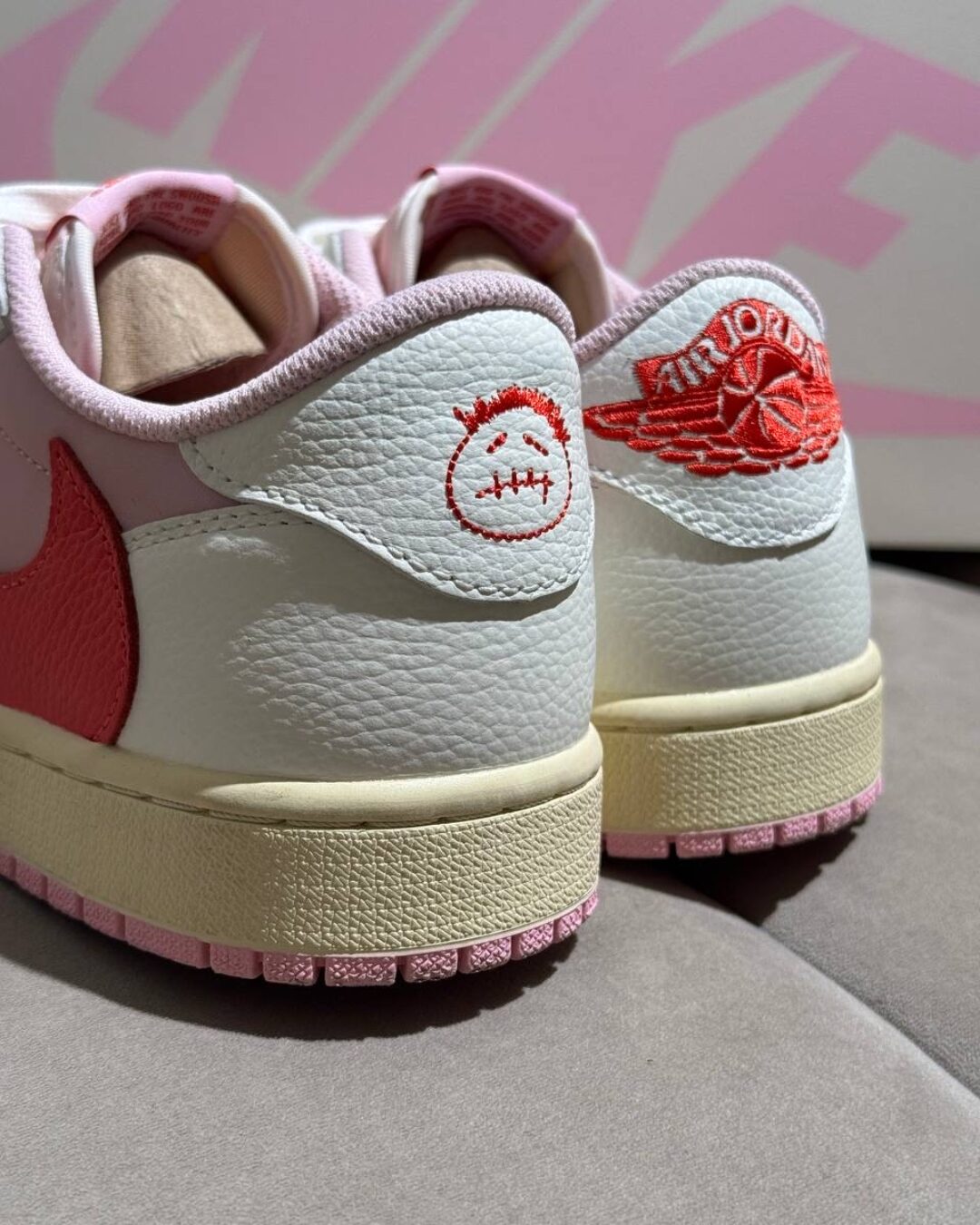 Кеды Travis Scott X Air Jordan 1 OG Sai