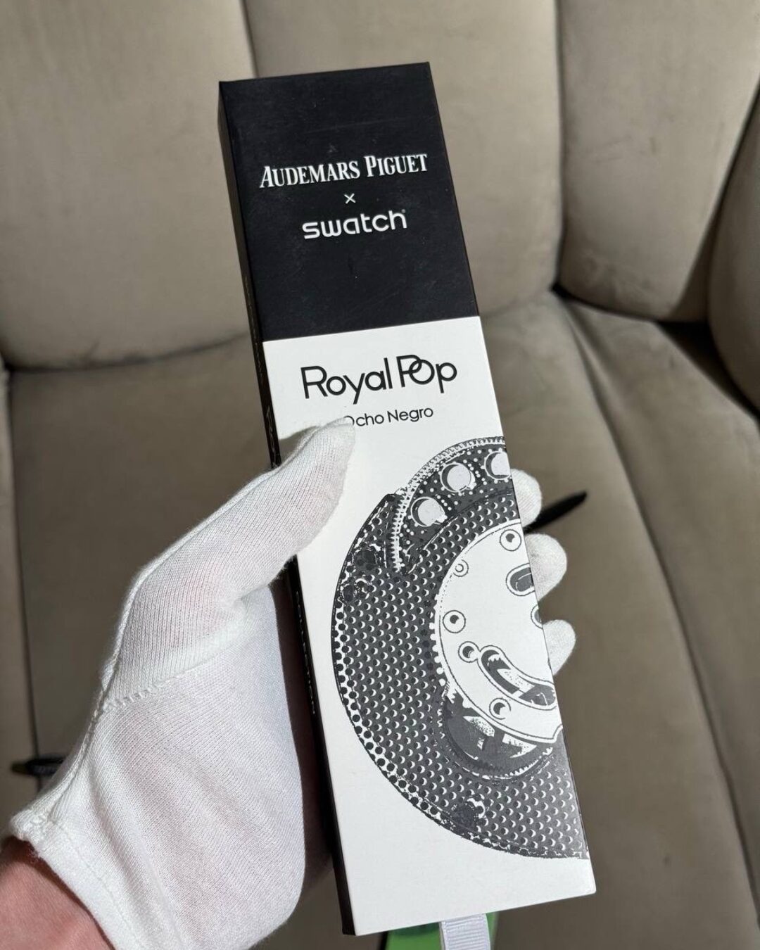 Часы Audemars Piguet x Swatch Royal Pop