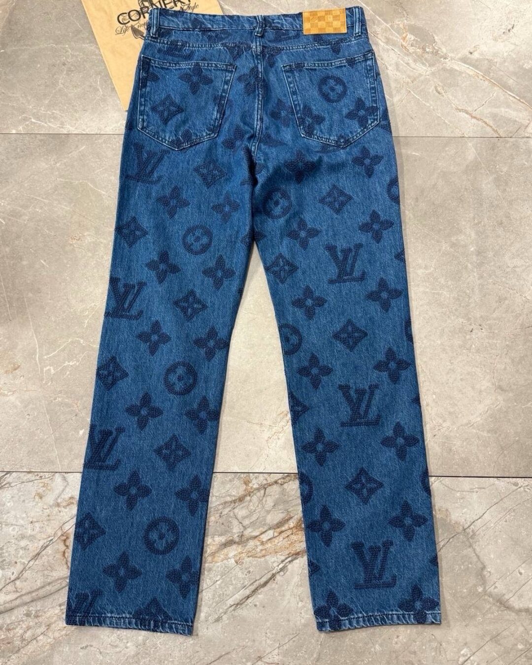 Джинсы Louis Vuitton