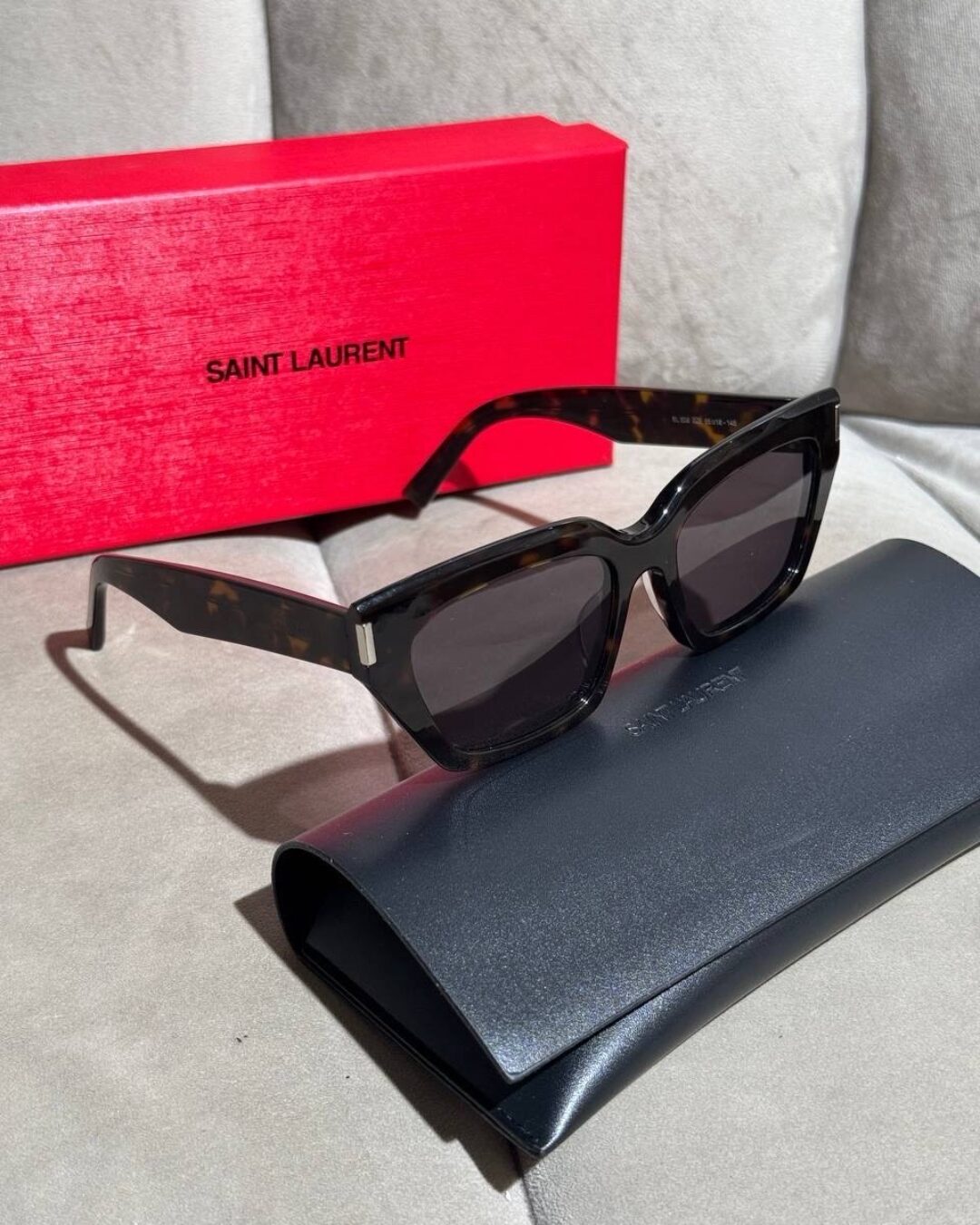 Очки Saint Laurent