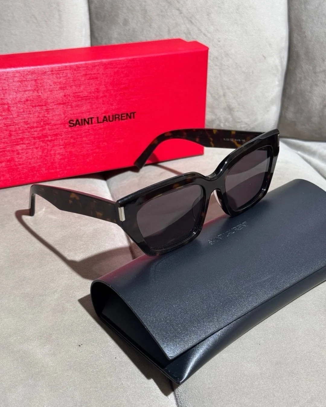 Очки Saint Laurent