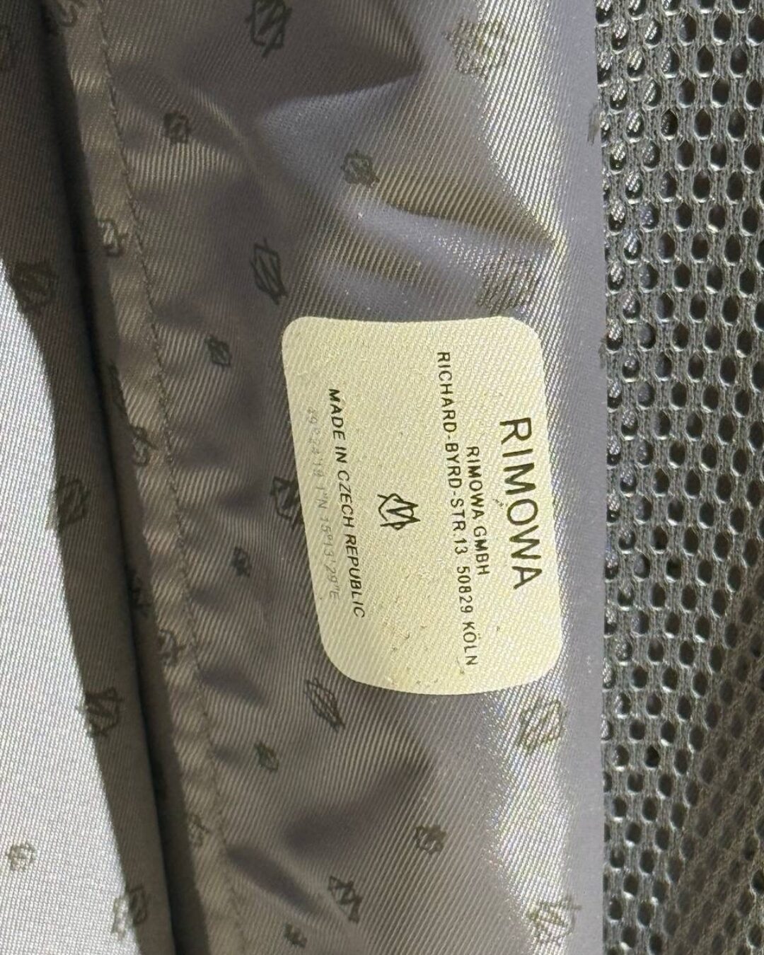 Чемодан Rimowa