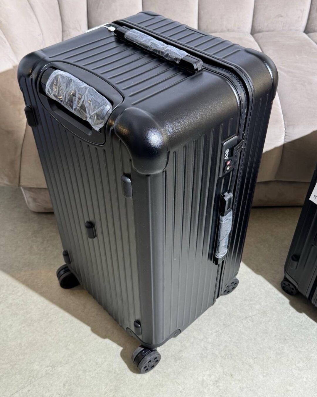 Чемодан Rimowa