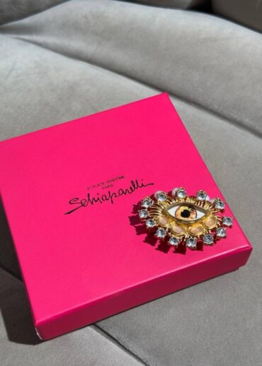 Брошь Schiaparelli