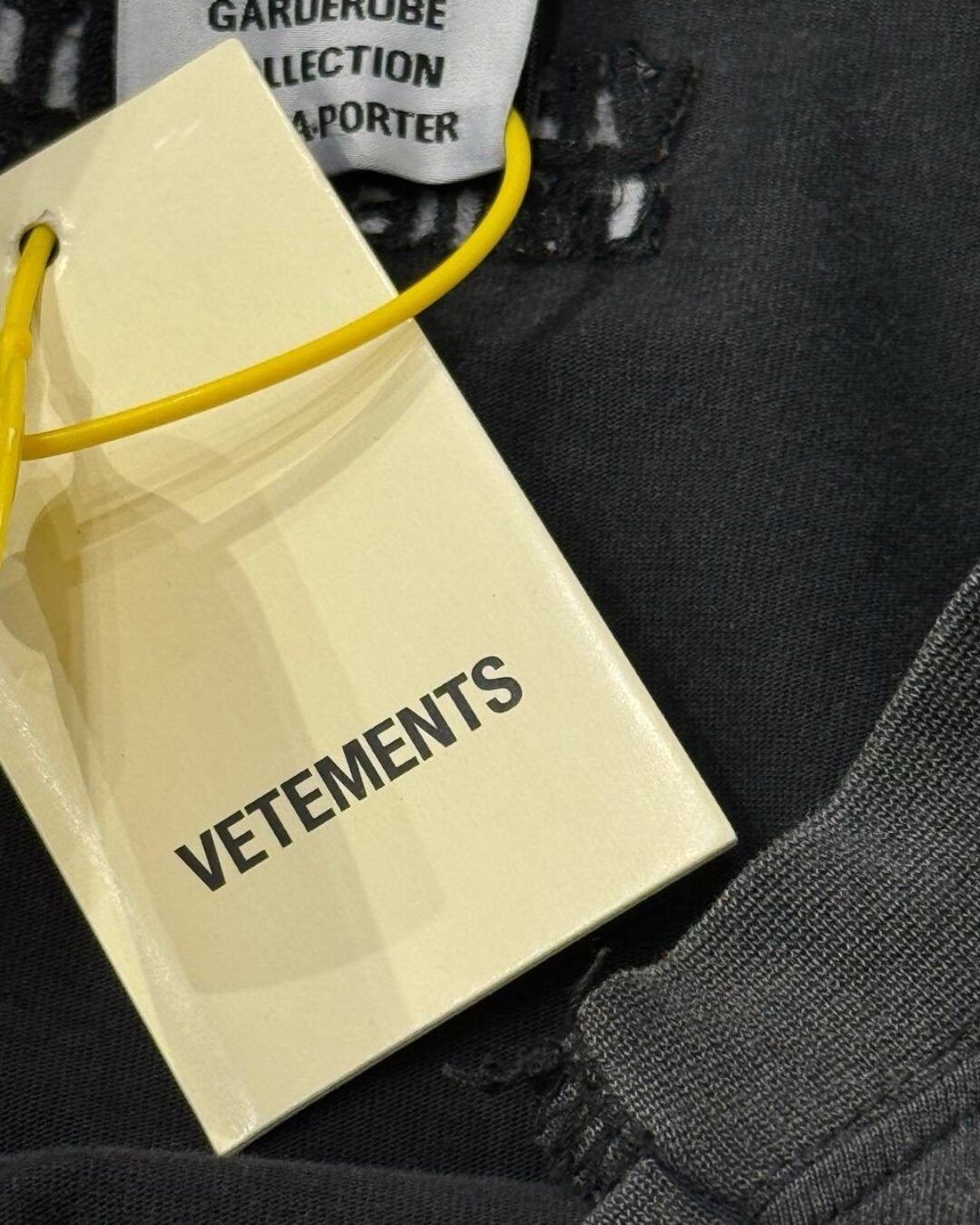 Футболка Vetements