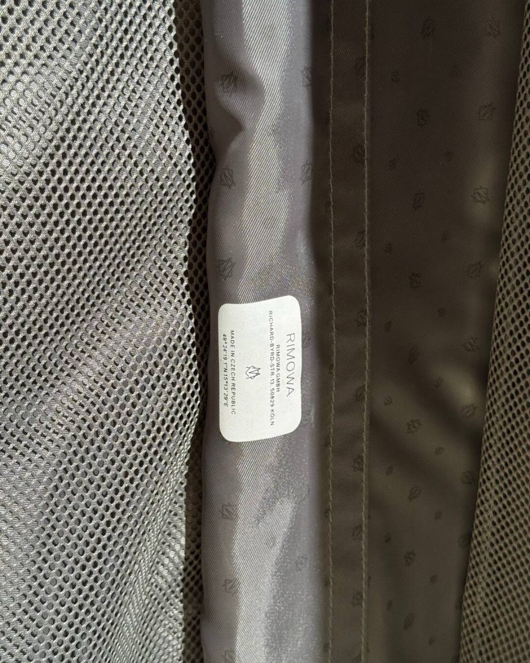 Чемодан Rimowa
