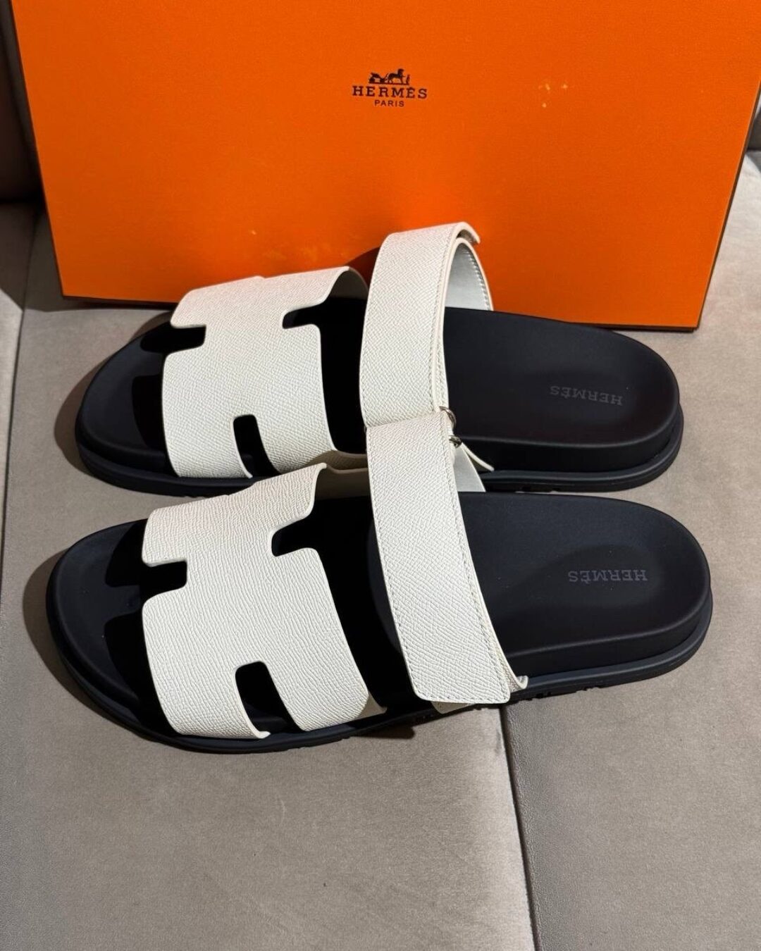 Тапки Hermes