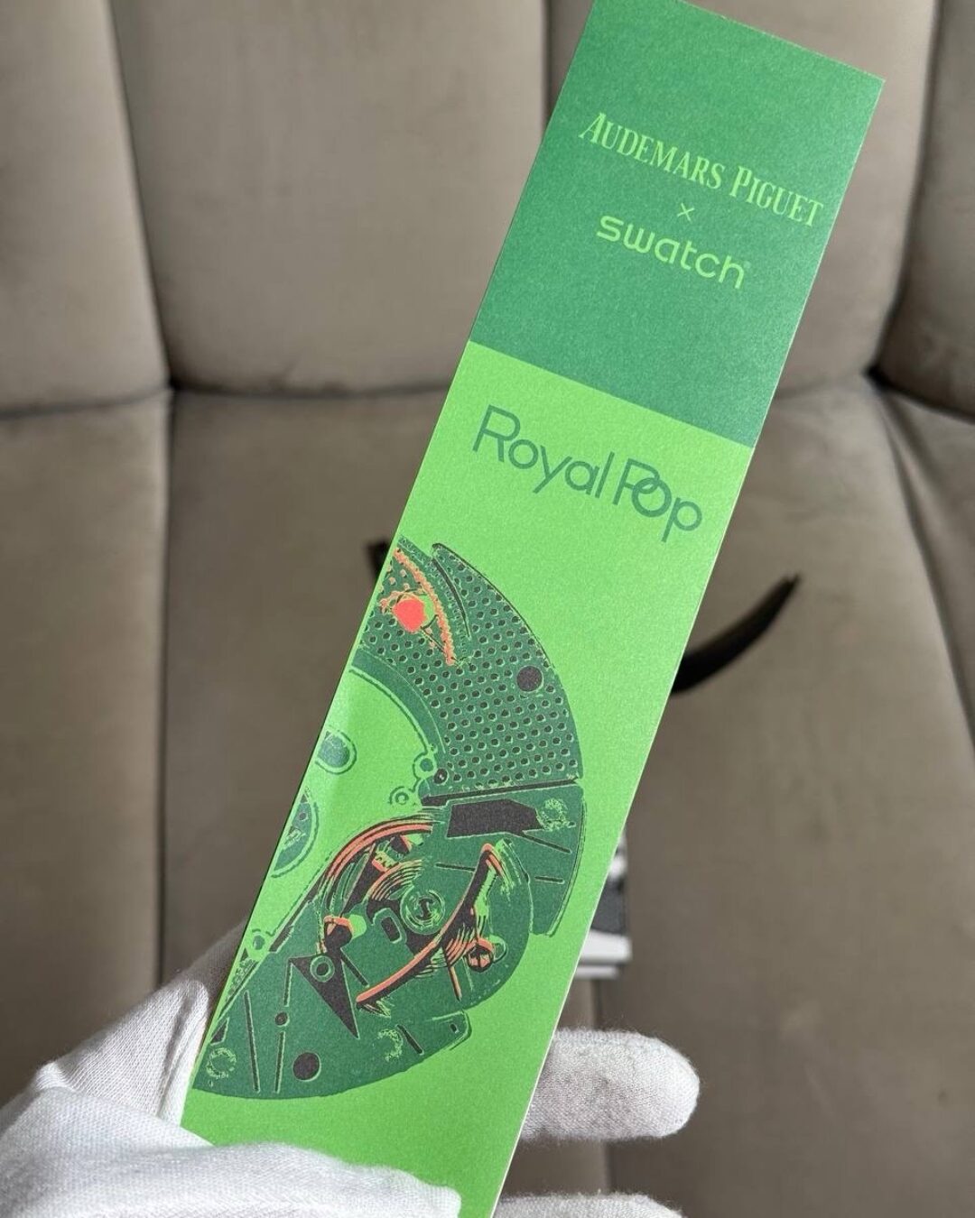 Часы Audemars Piguet x Swatch Royal Pop