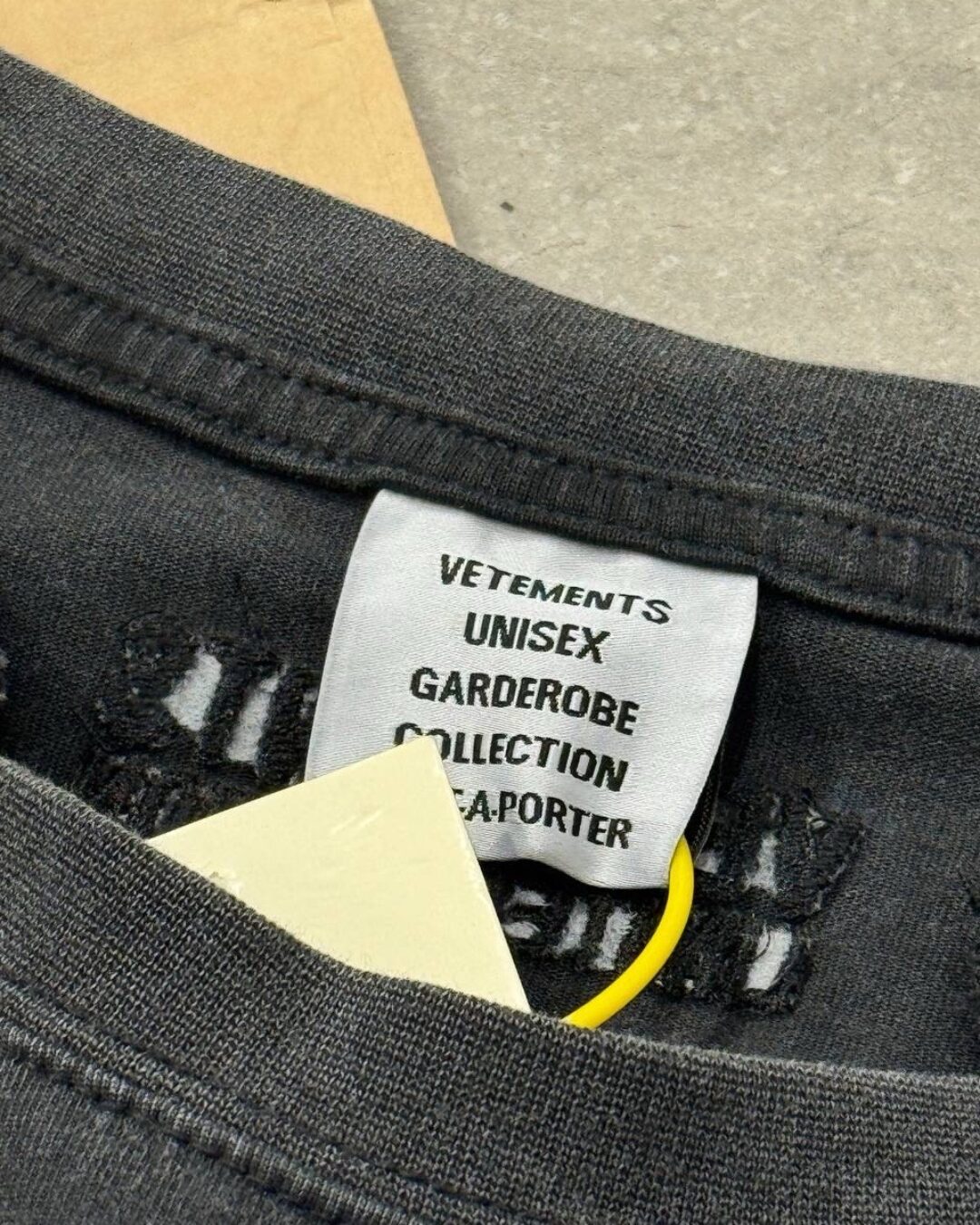 Футболка Vetements