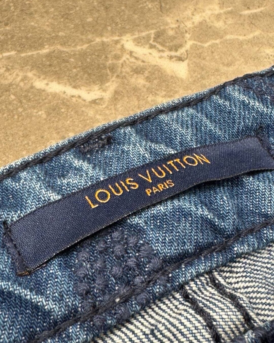 Джинсы Louis Vuitton