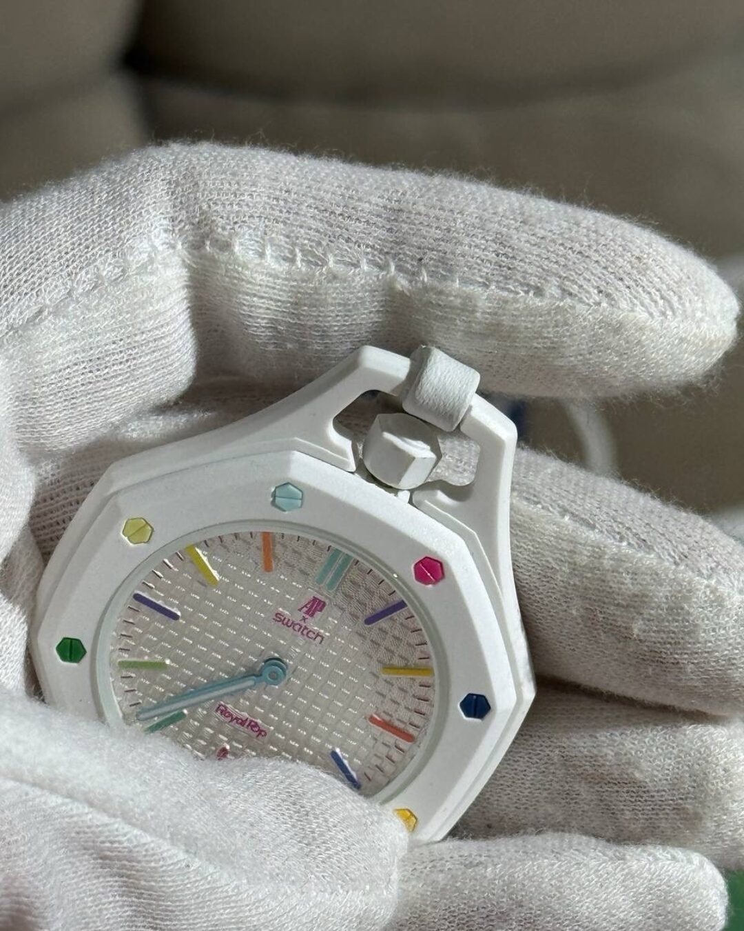 Часы Audemars Piguet x Swatch Royal Pop