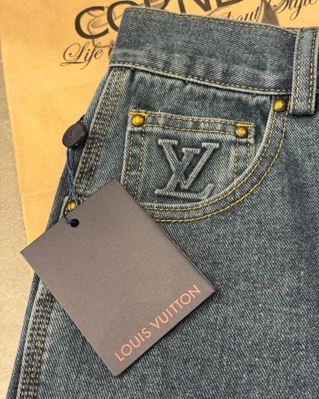 Джинсы Louis Vuitton