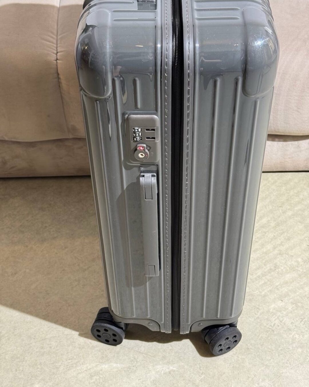 Чемодан Rimowa