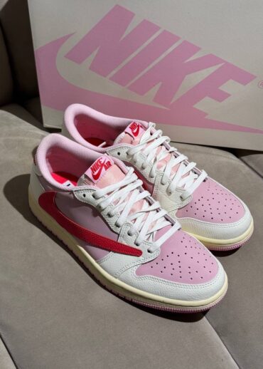 Кеды Travis Scott X Air Jordan 1 OG Sai