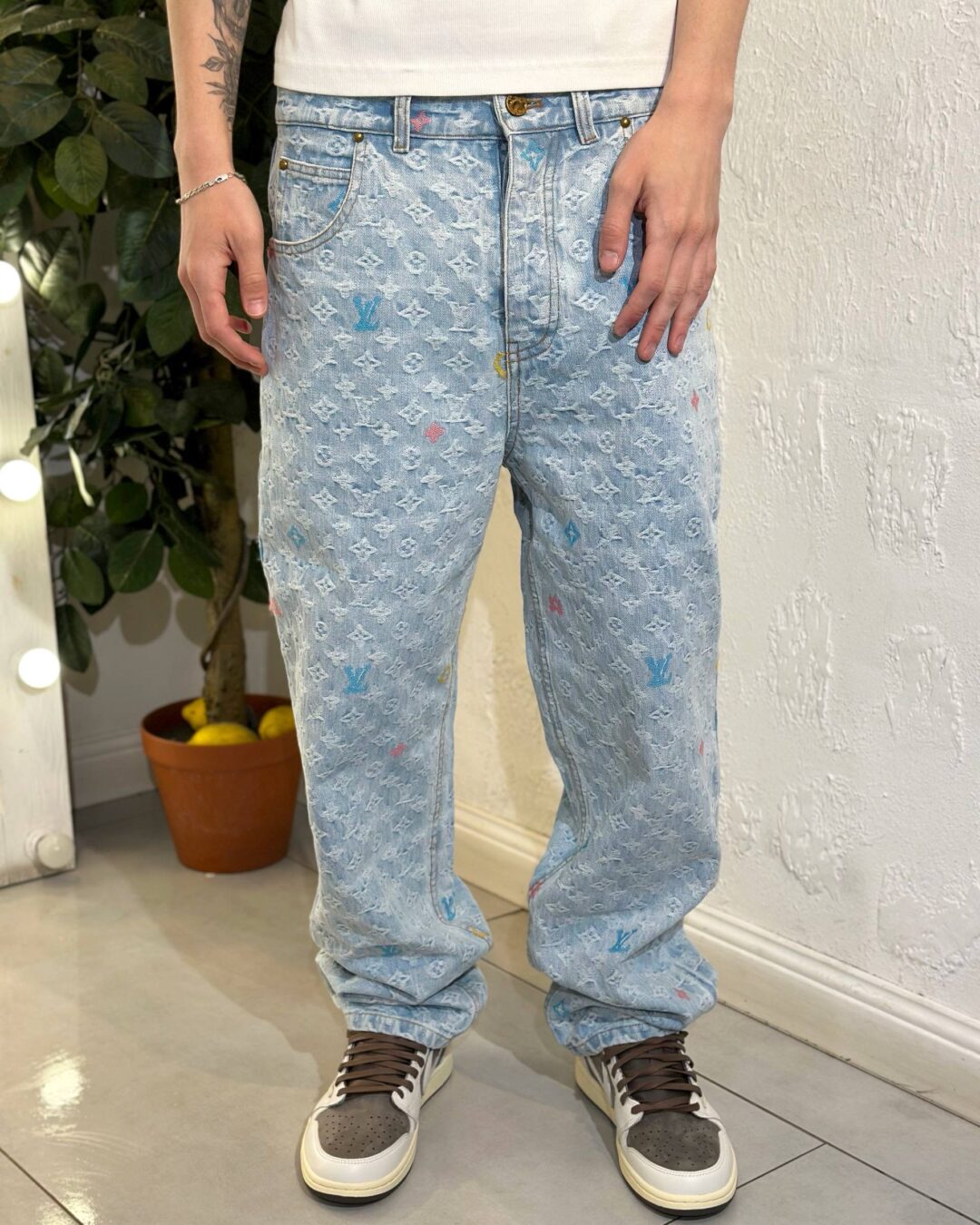 Джинсы Louis Vuitton