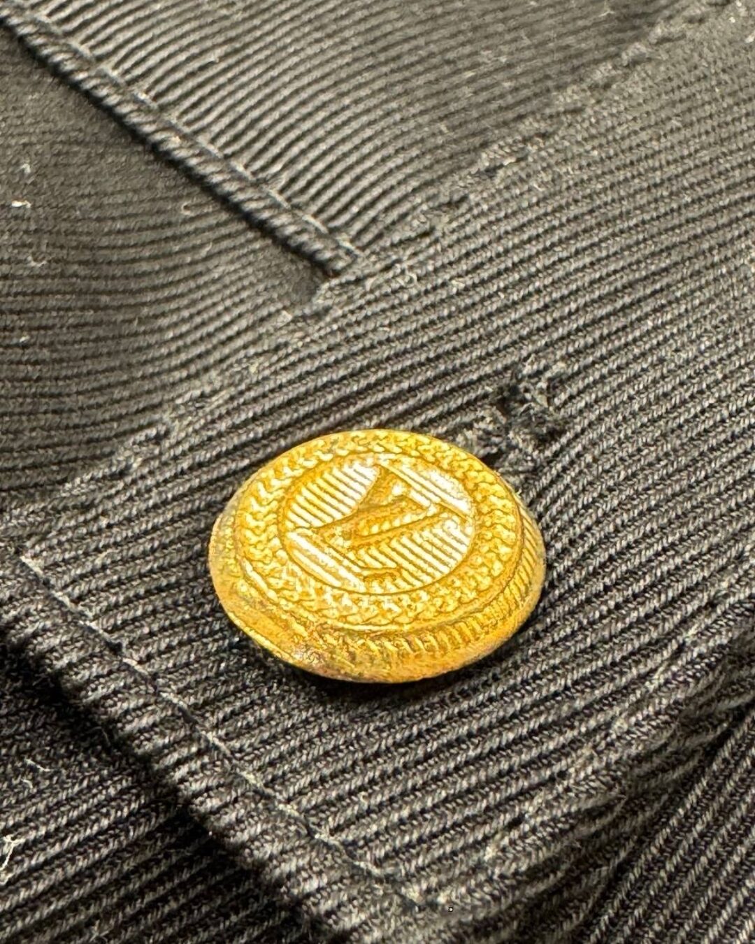 Шорты Louis Vuitton