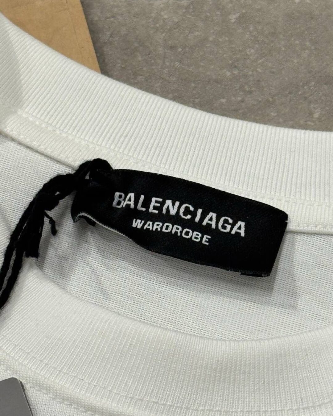 Футболка Balenciaga