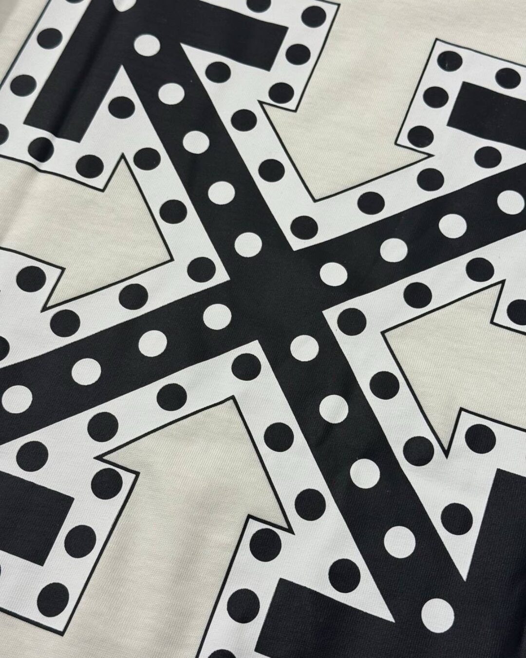 Футболка Off White