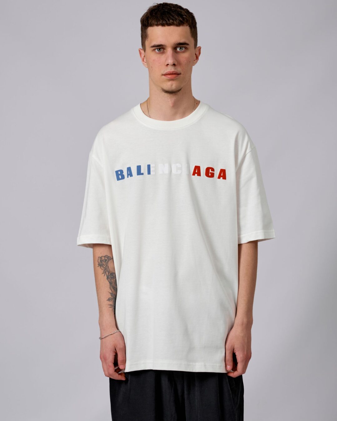 Футболка Balenciaga