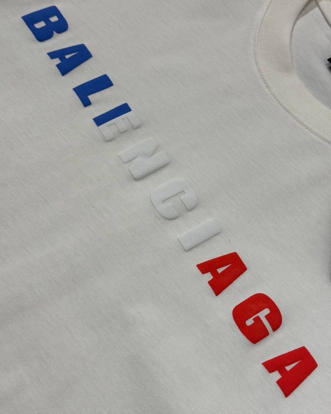 Футболка Balenciaga