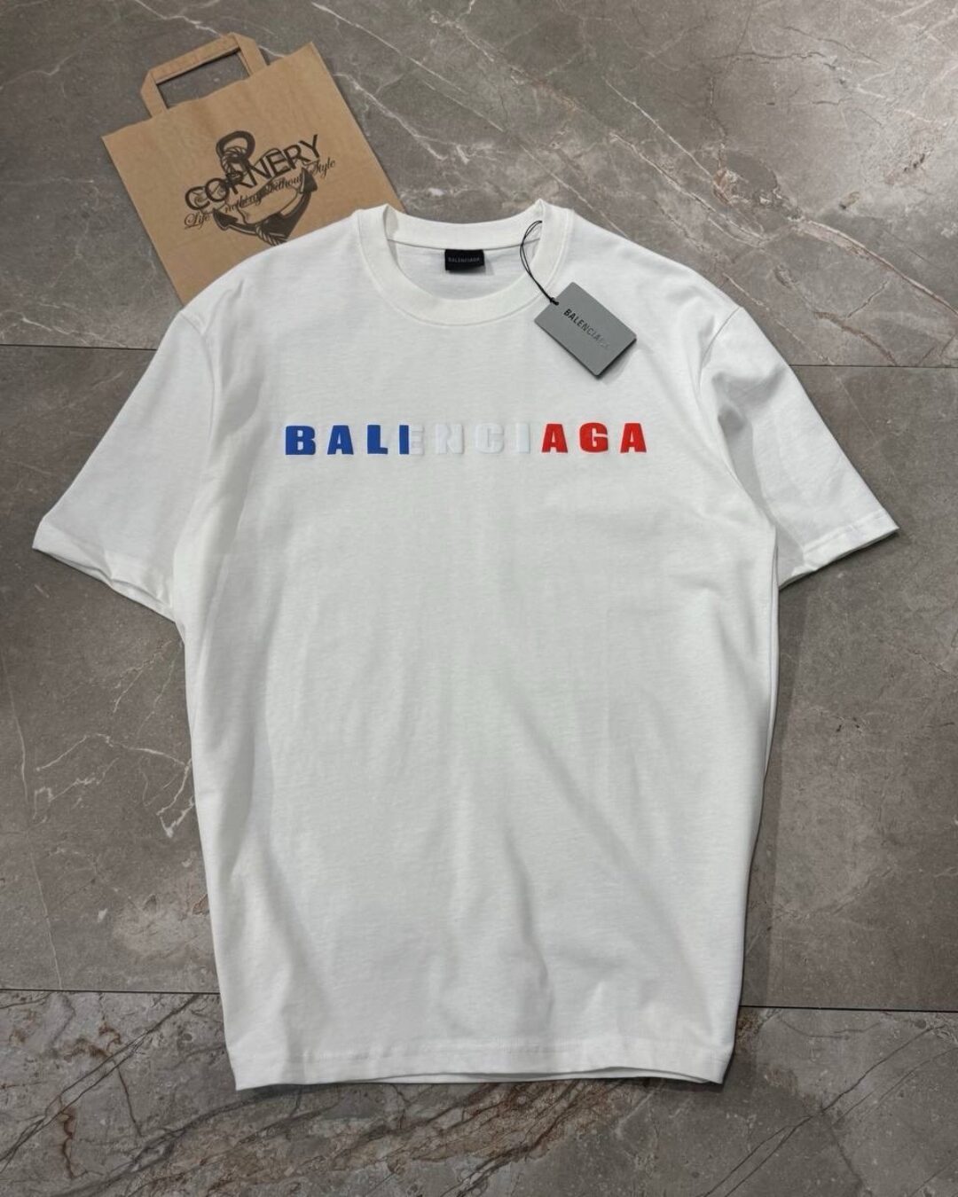 Футболка Balenciaga