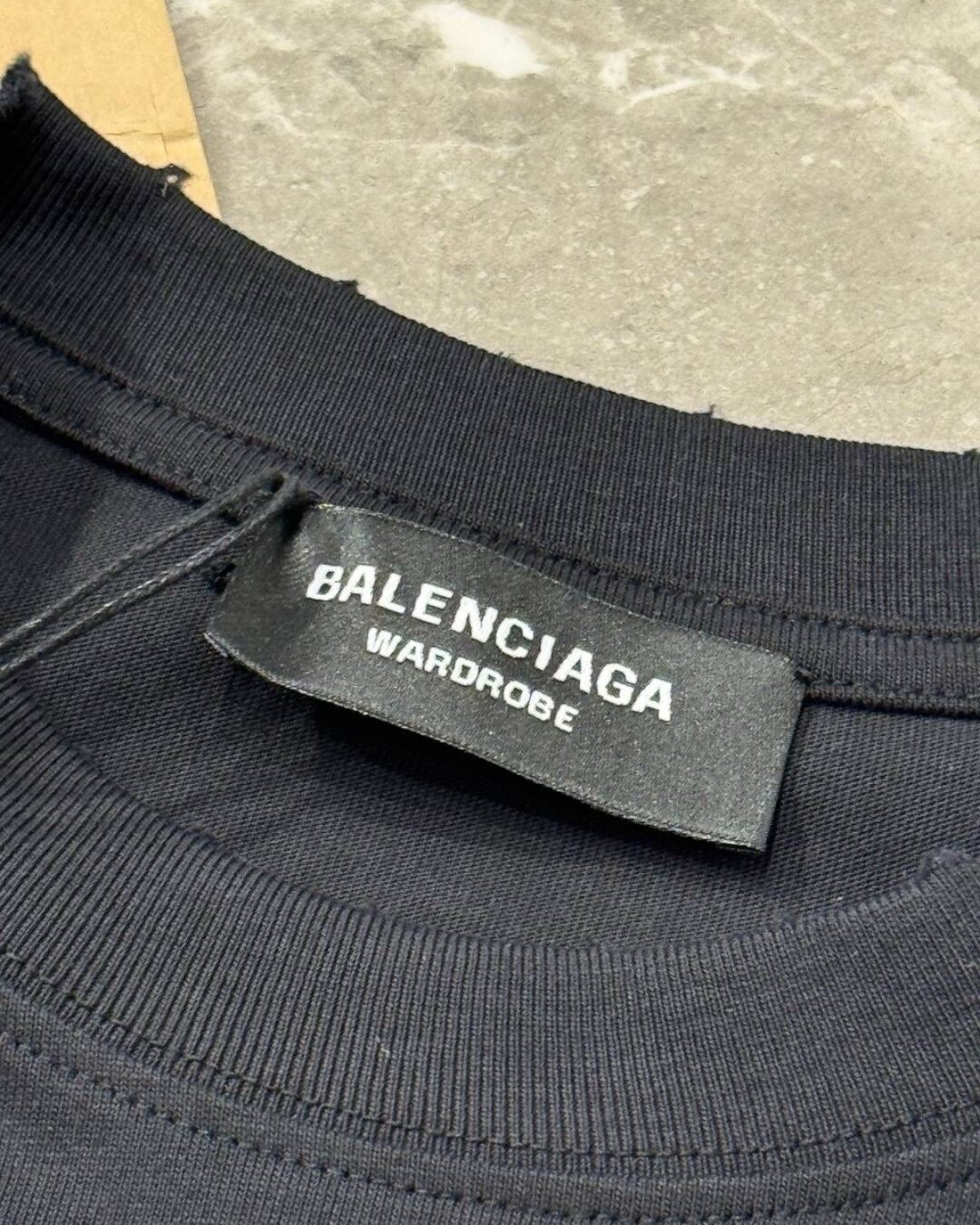 Футболка Balenciaga