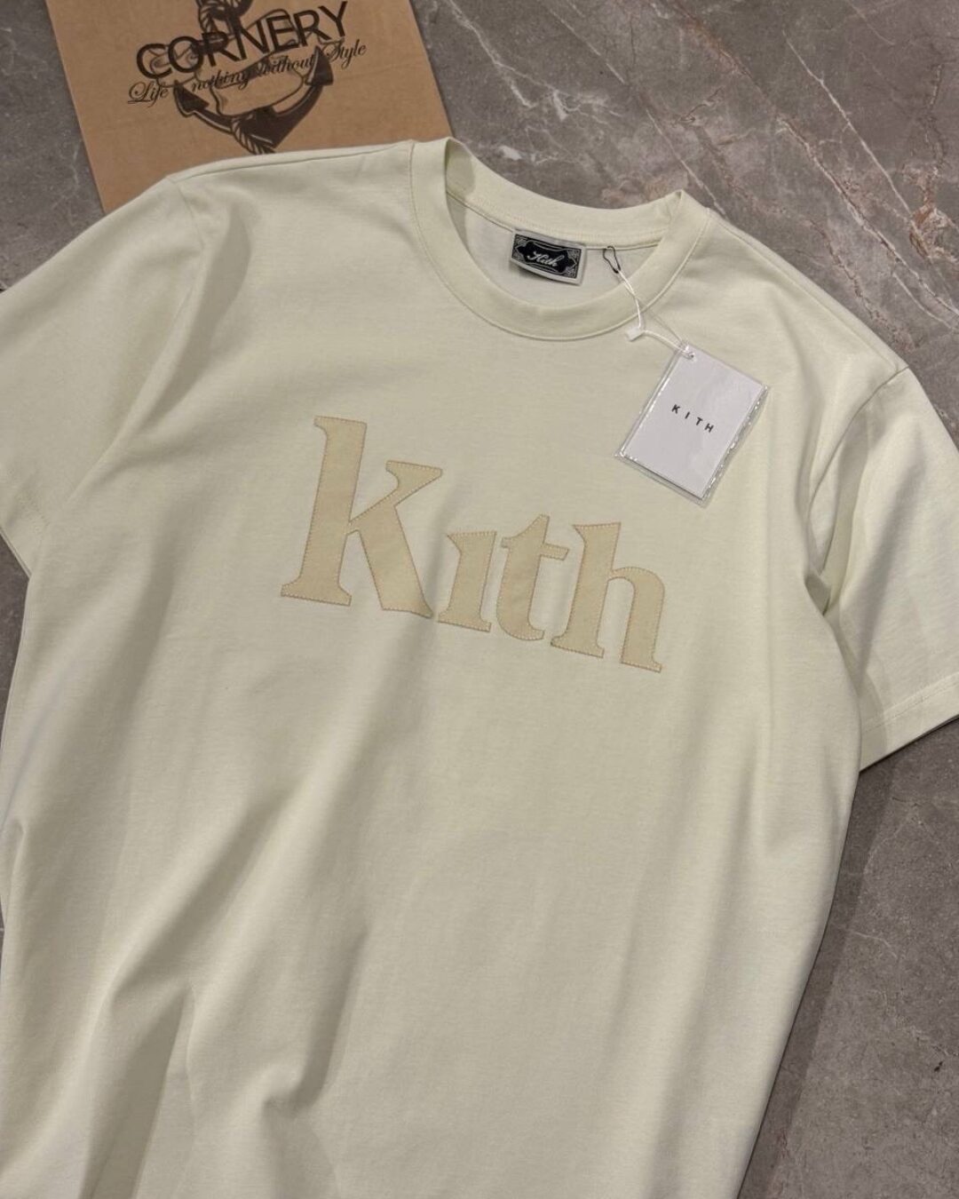 Футболка Kith