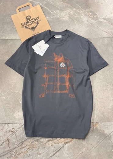 Футболка Moncler