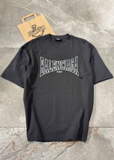 Футболка Balenciaga