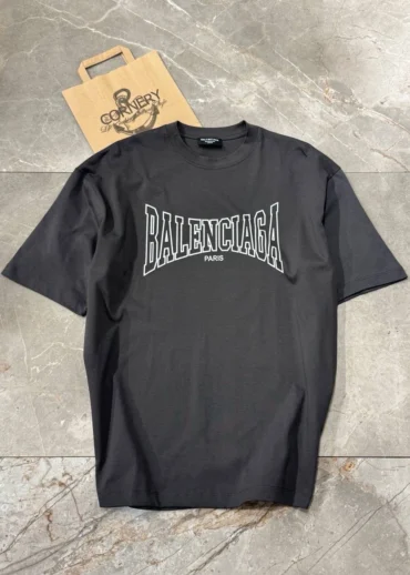 Футболка Balenciaga