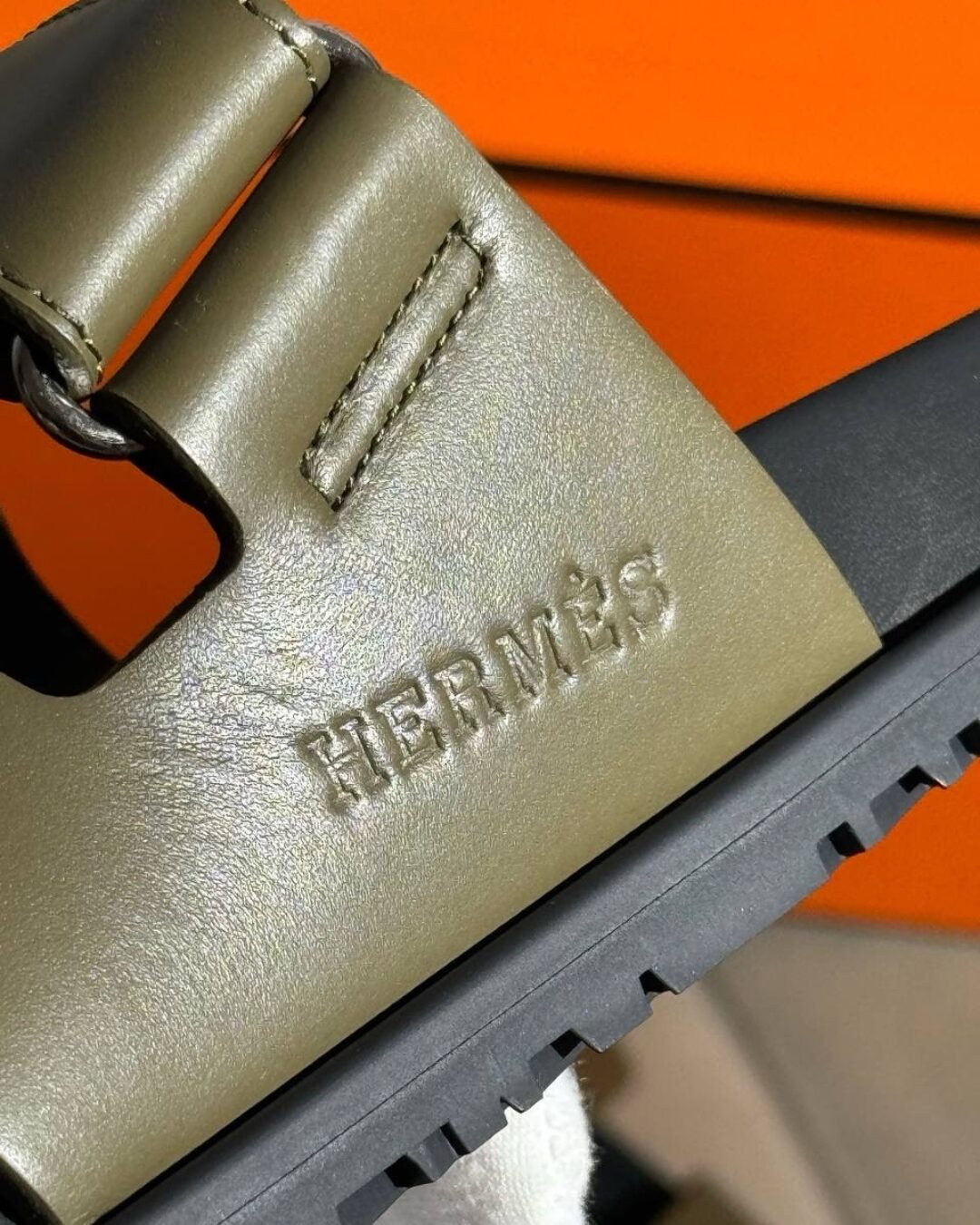 Тапки Hermes