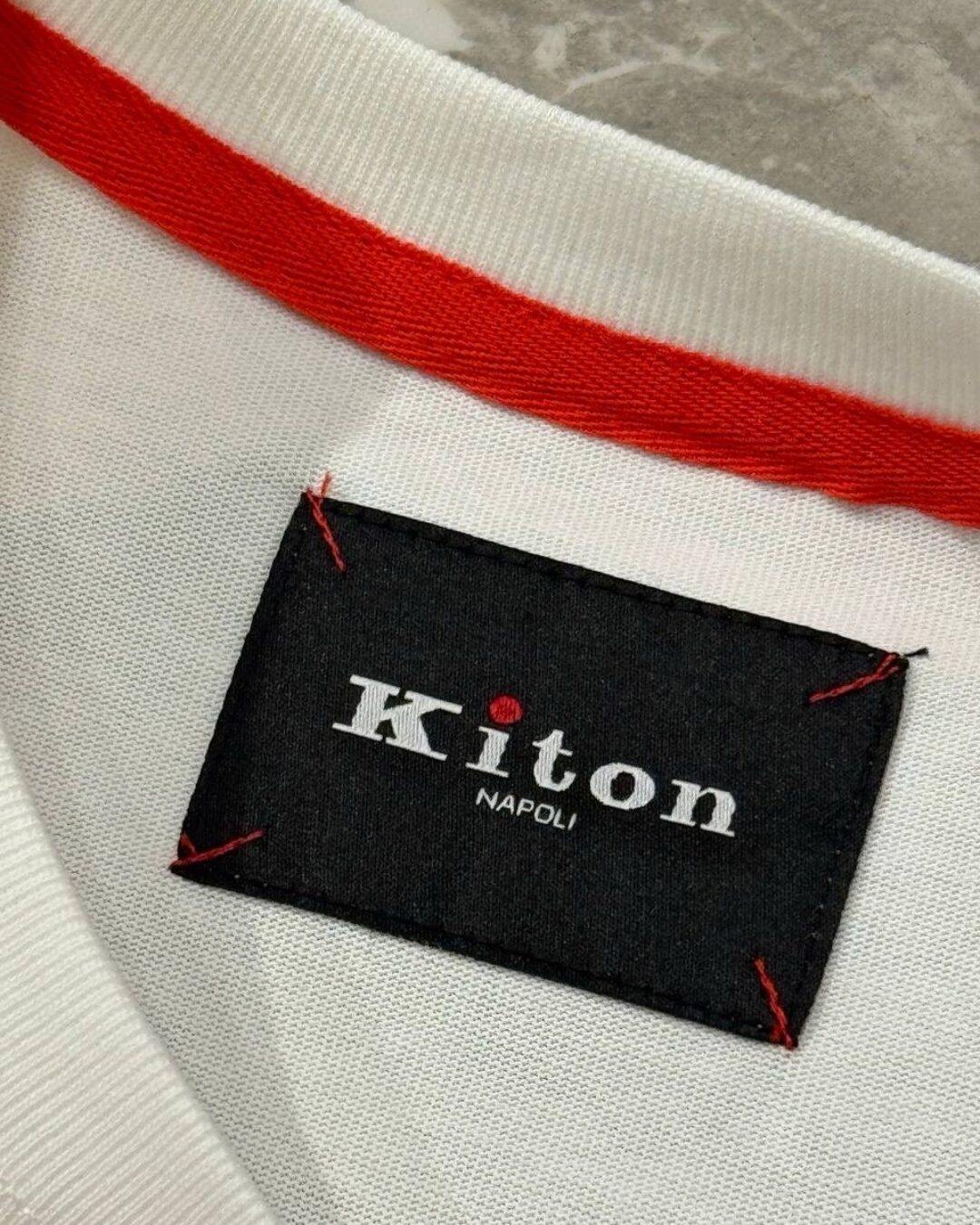 Футболка Kiton