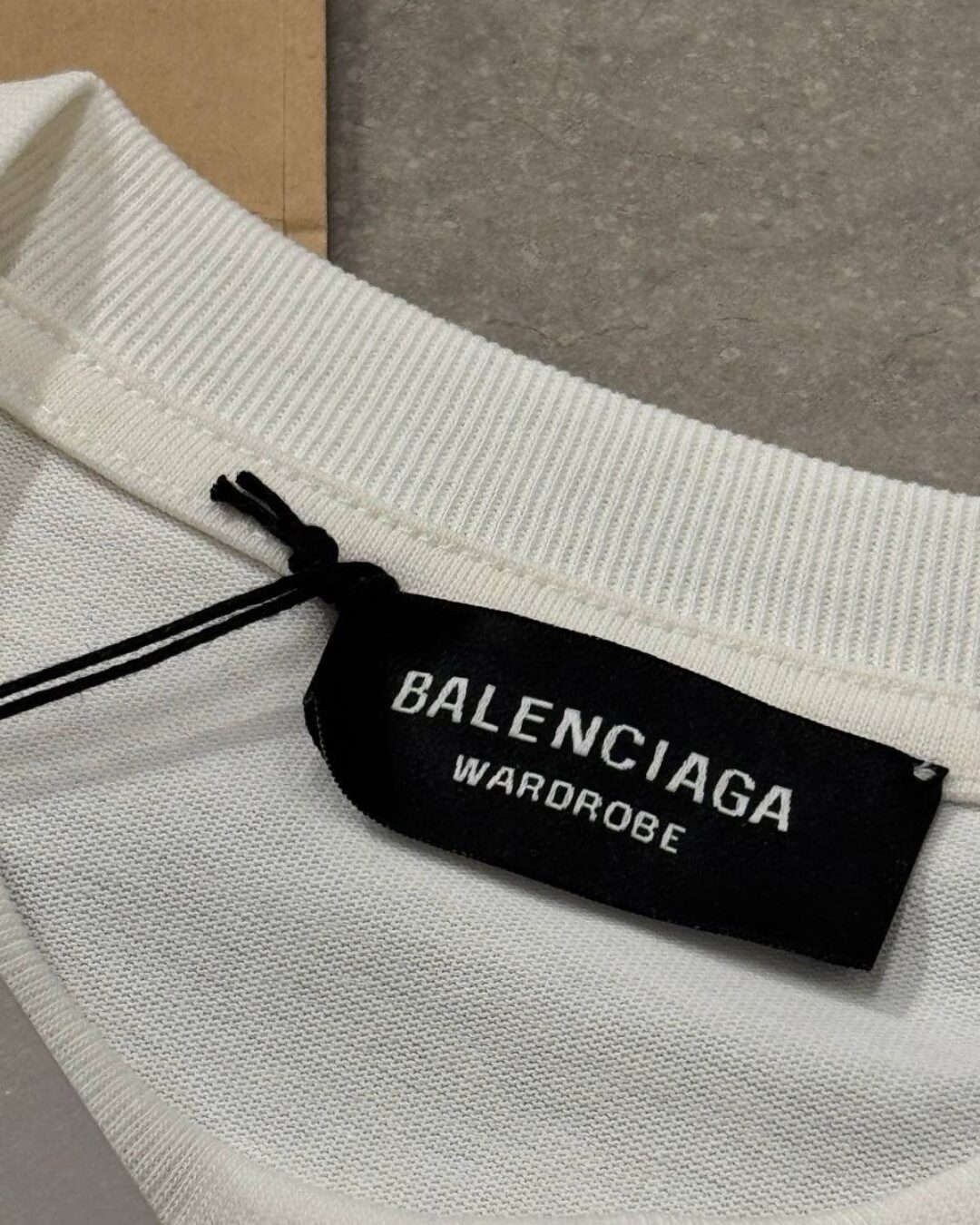 Футболка Balenciaga
