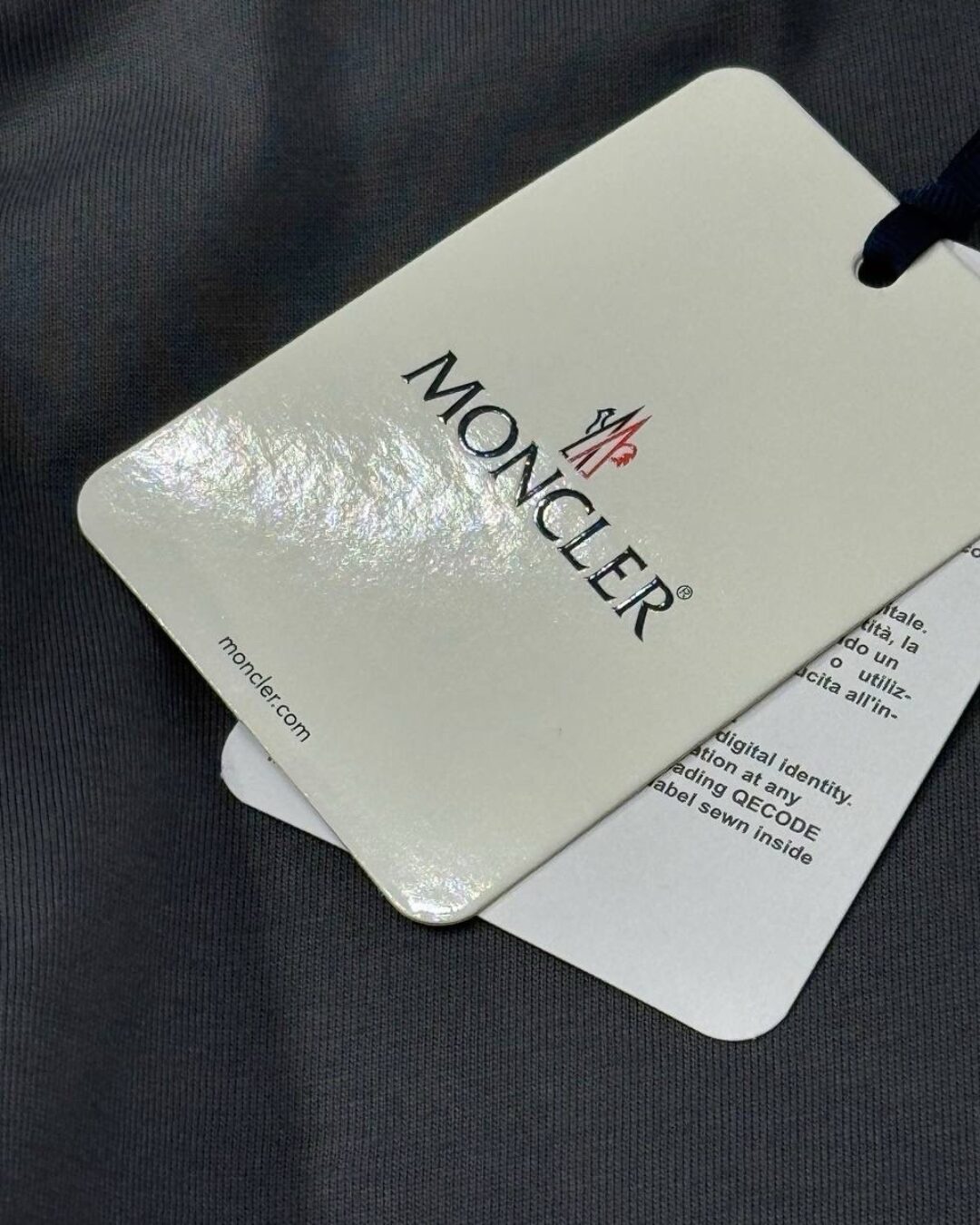 Футболка Moncler
