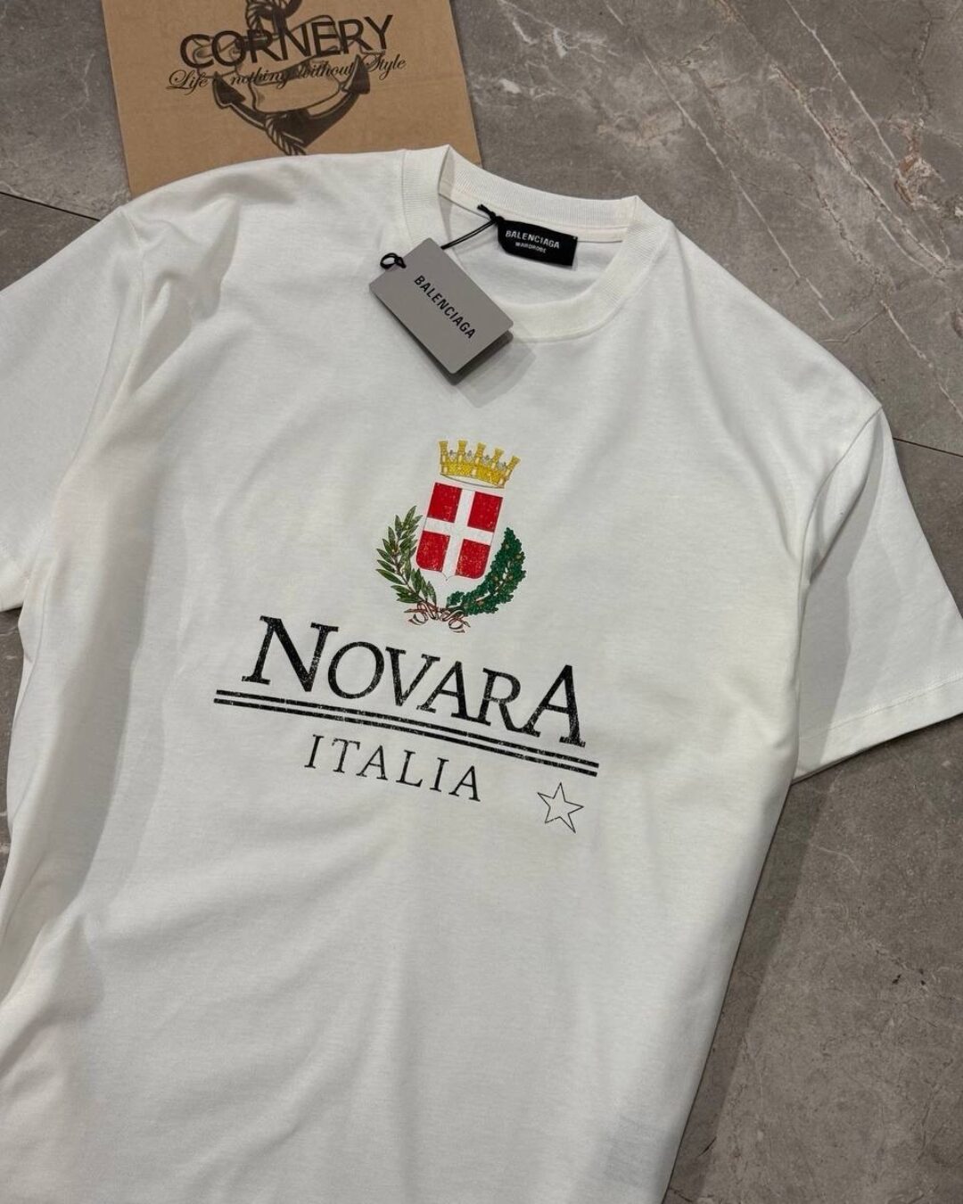 Футболка Balenciaga