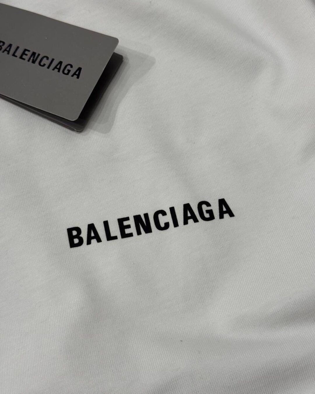 Футболка Balenciaga