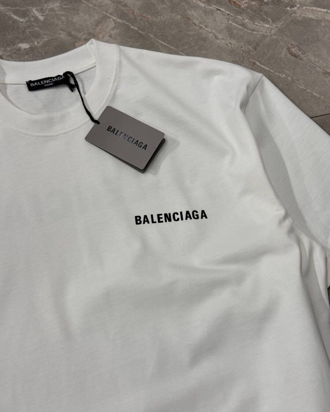 Футболка Balenciaga