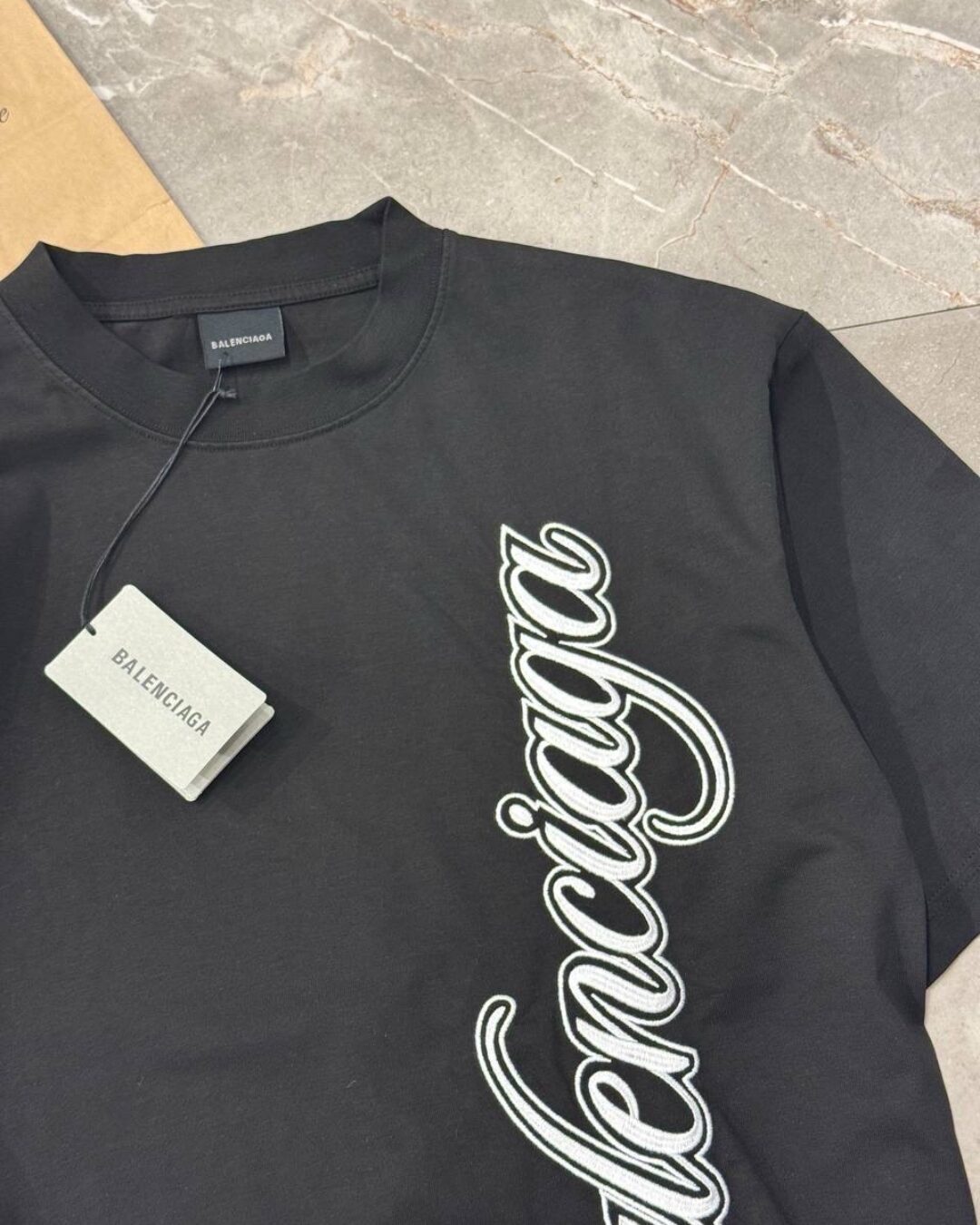 Футболка Balenciaga