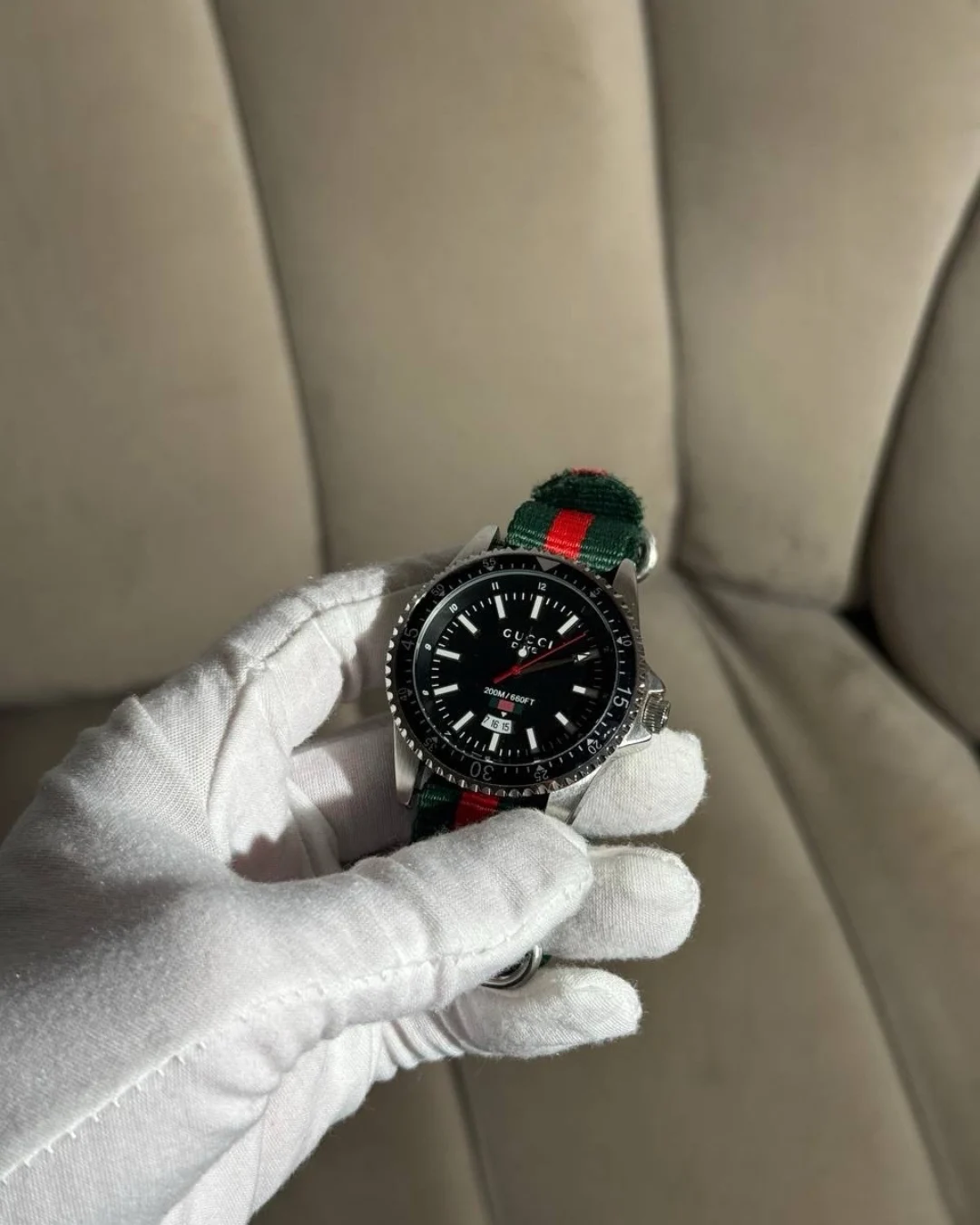 Часы Gucci Dive