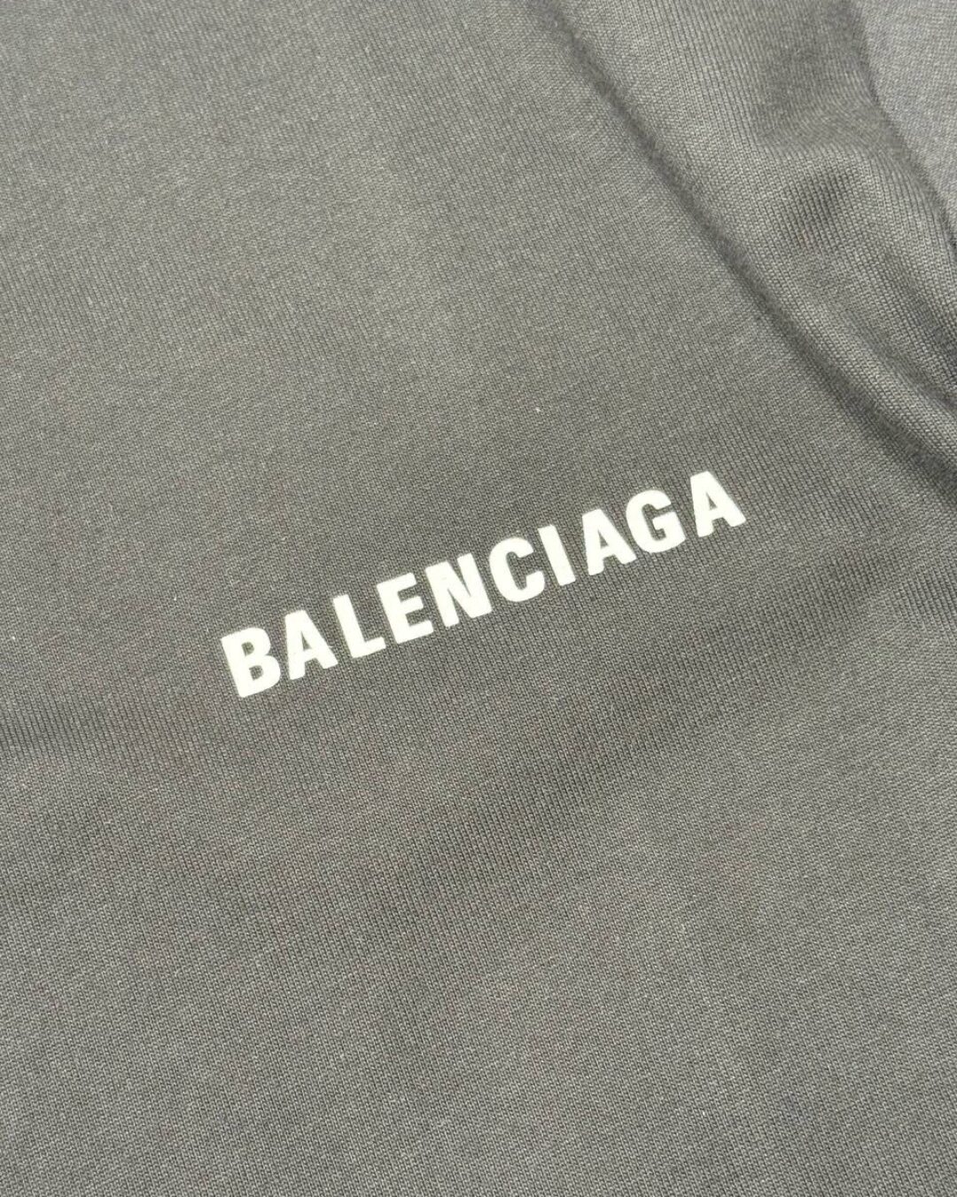 Футболка Balenciaga