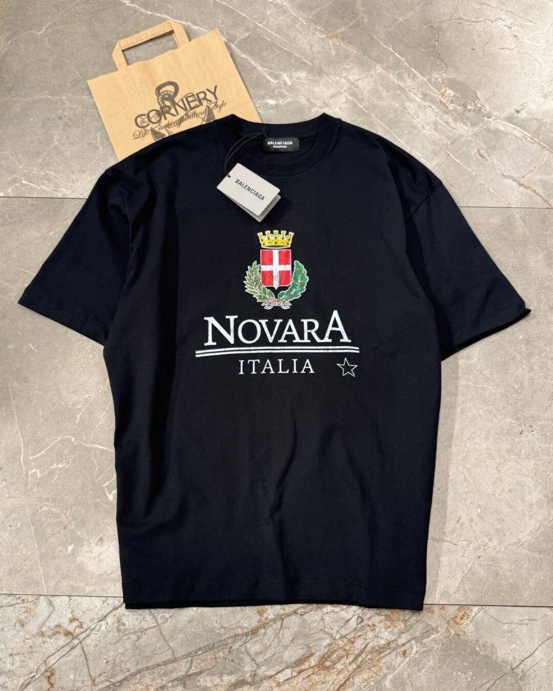 Футболка Balenciaga