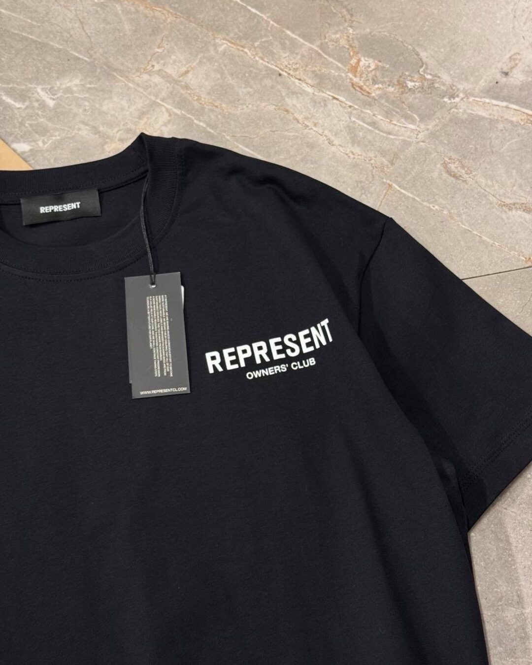 Футболка Represent